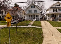 Single Family 5BR 1BA - 3909 LOCKWOOD AVE, Toledo, OH