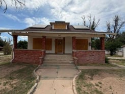 Single Family 5BR 2BA - 210 S 8TH ST, Artesia, NM