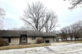 Single Family 5BR 3BA - 17 SPRINGWATER DR, Jacksonville, IL