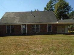 Single Family 5BR 3BA - 4793 BOEINGSHIRE DR, Memphis, TN