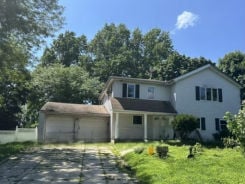 Single Family 5BR 3BA - 518 JAYNE BLVD, Port Jefferson Station, NY