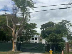 Single Family 5BR 4BA - 15020 S RIVER DR, Miami, FL