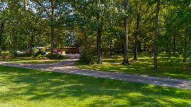 Single Family 5BR 4BA - 8454 OLD MONROE RD, Bastrop, LA