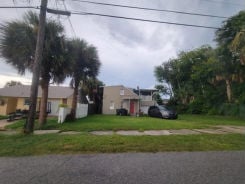 Single Family 6BR 2BA - 507 PHOENIX AVE, Daytona Beach, FL