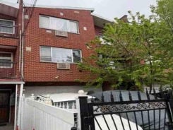 Single Family 6BR 3BA - 4602 BRONX BLVD, Bronx, NY