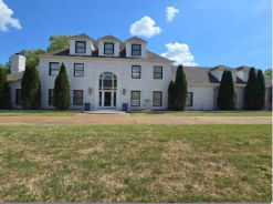 Single Family 6BR 5BA - 3444 CLASSIC DR S, Memphis, TN