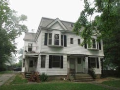 Single Family 8BR 4BA - 3309 E MANHATTAN BLVD, Toledo, OH