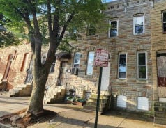 Townhome 2BR 2BA - 2109 W Lexington St, Baltimore, MD