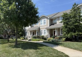 Townhome 2BR 3BA - 201 TOWNE SQUARE PARK UNIT 1103, Lexington, KY