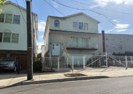 Townhome 6BR 4BA - 92 E BIGELOW ST, Newark, NJ